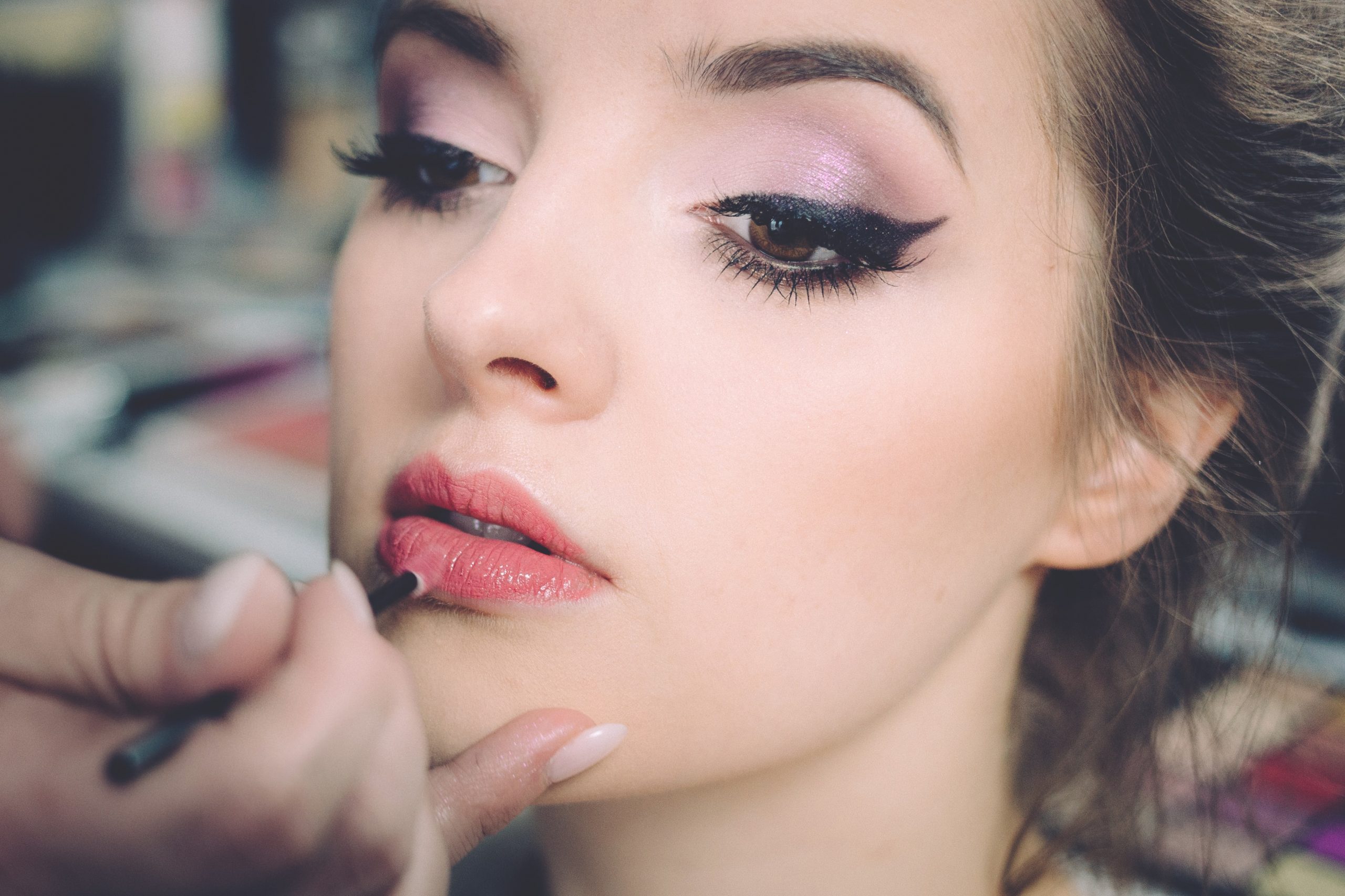 makeup artist