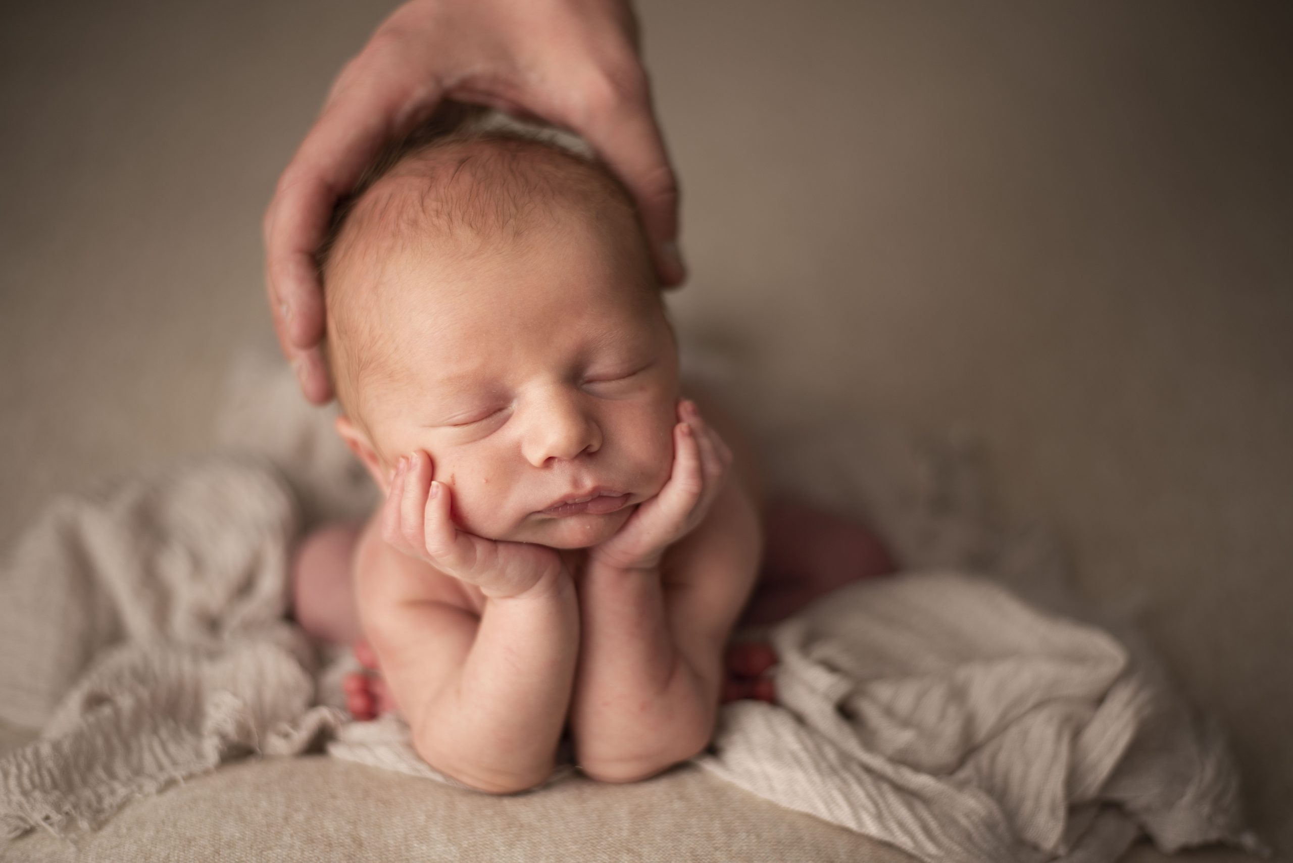 oshawa newborn photographer