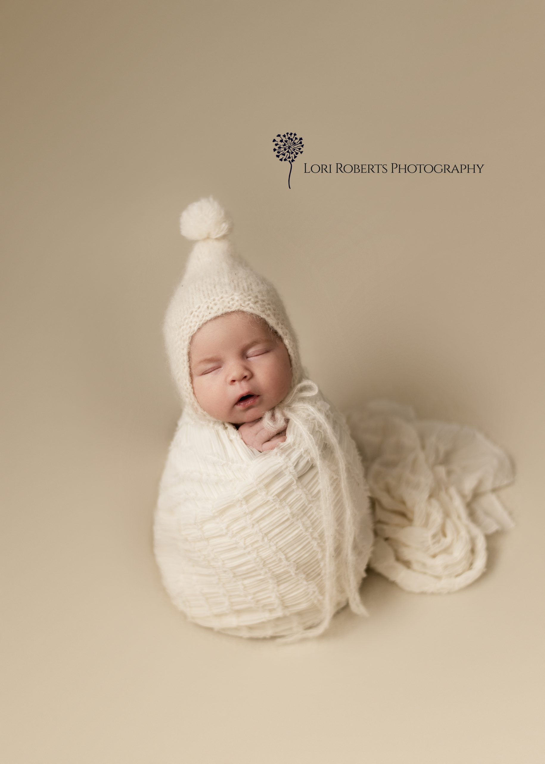professional newborn photography Oshawa